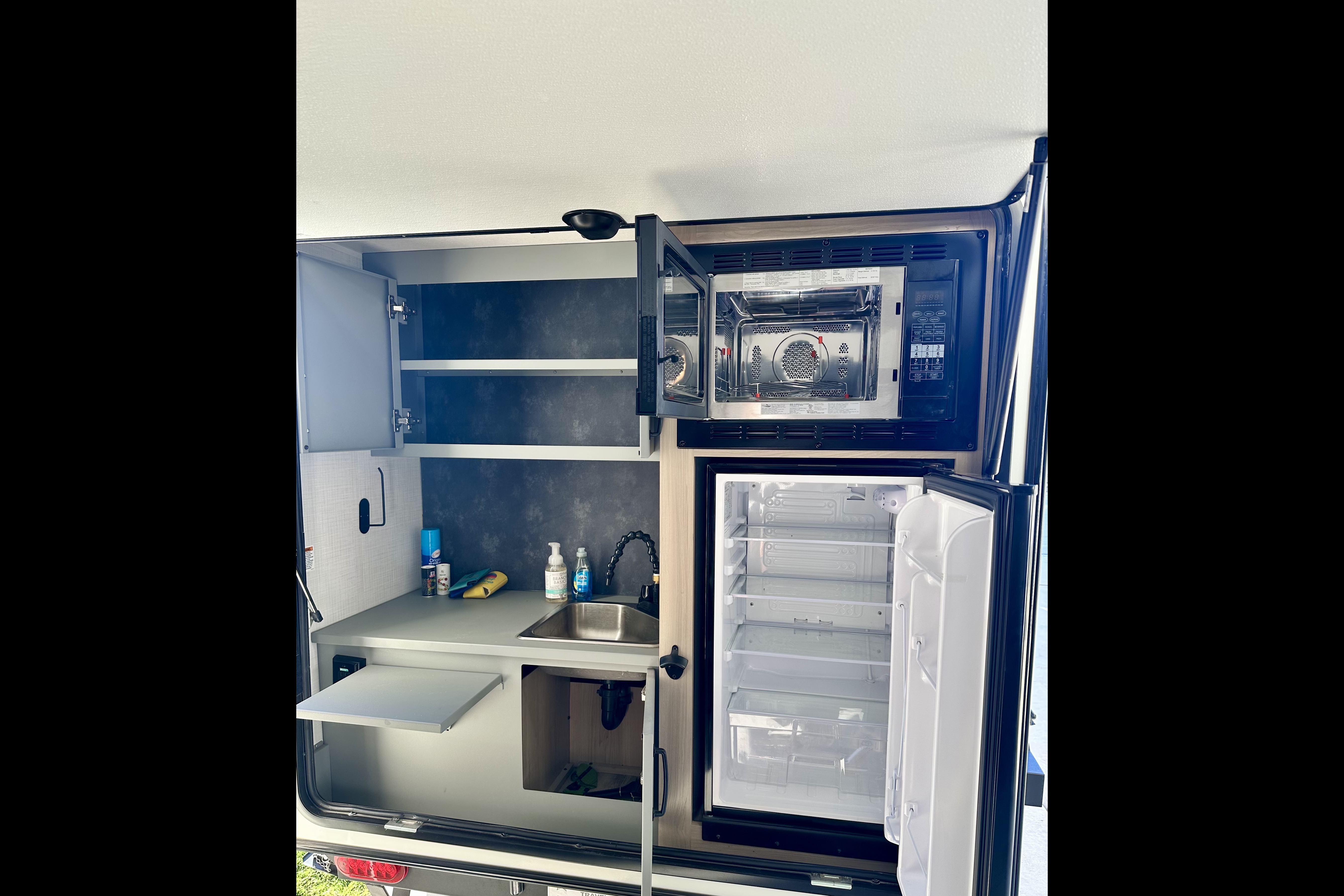 Rosemary's pet friendly camper
