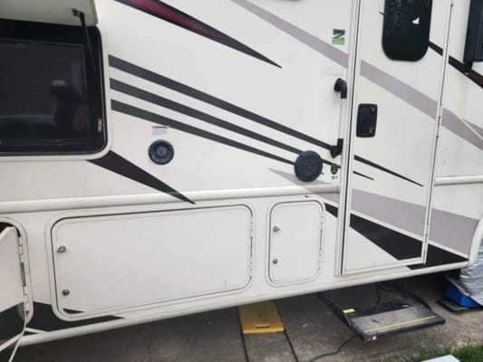 Our Vacation Rentals 4 U, LLC Thor Motor Coach A.C.E. Class A