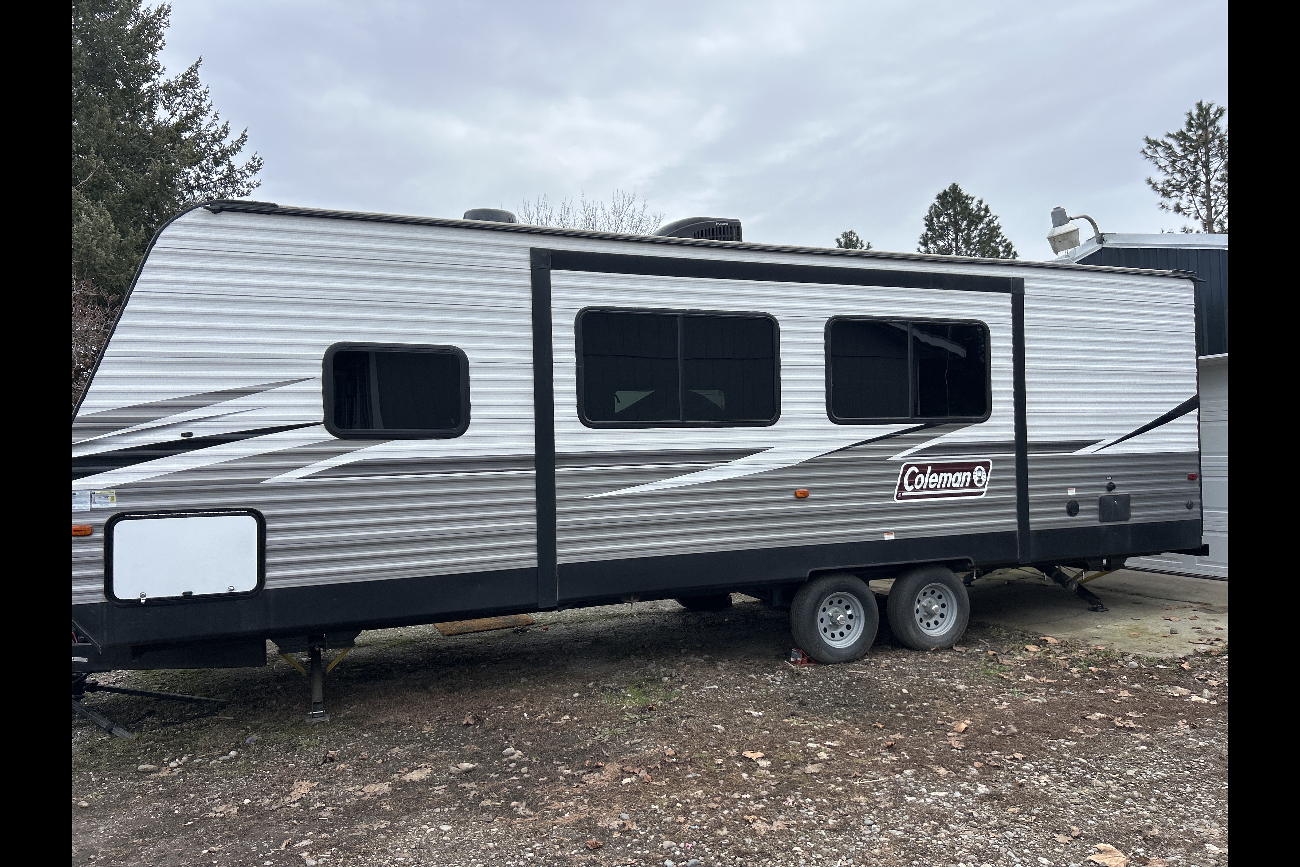 Tiauna's Coleman Lantern LT Travel Trailer