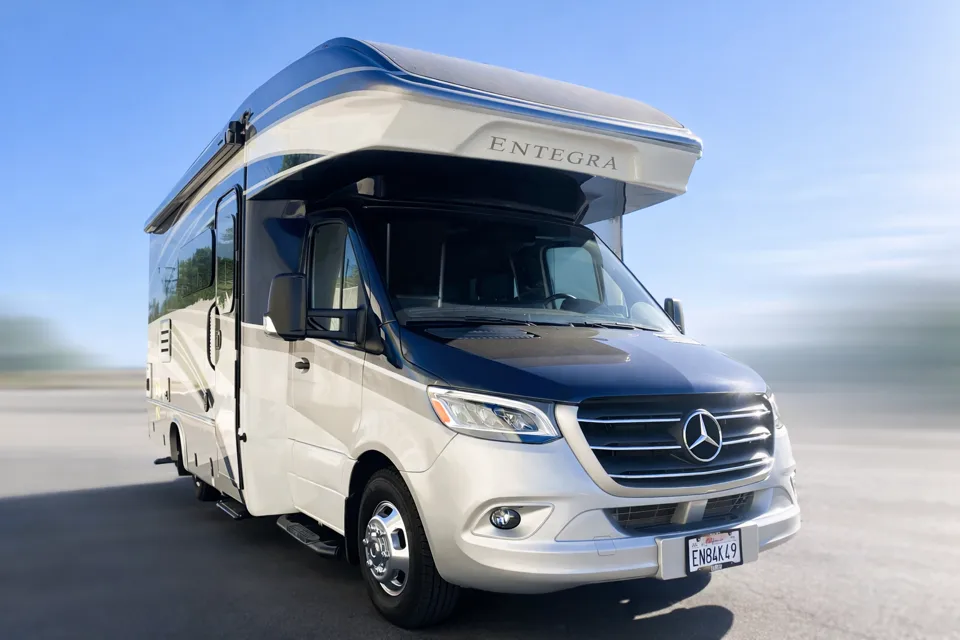 💎 Merci Benz 💎 BRAND NEW 2026 • Premium Sprinter • Low Mileage • Sleeps 6 ✨