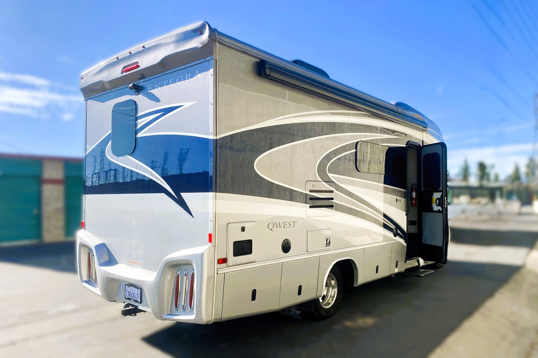 💎 Merci Benz 💎 BRAND NEW 2026 • Premium Sprinter • Low Mileage • Sleeps 6 ✨