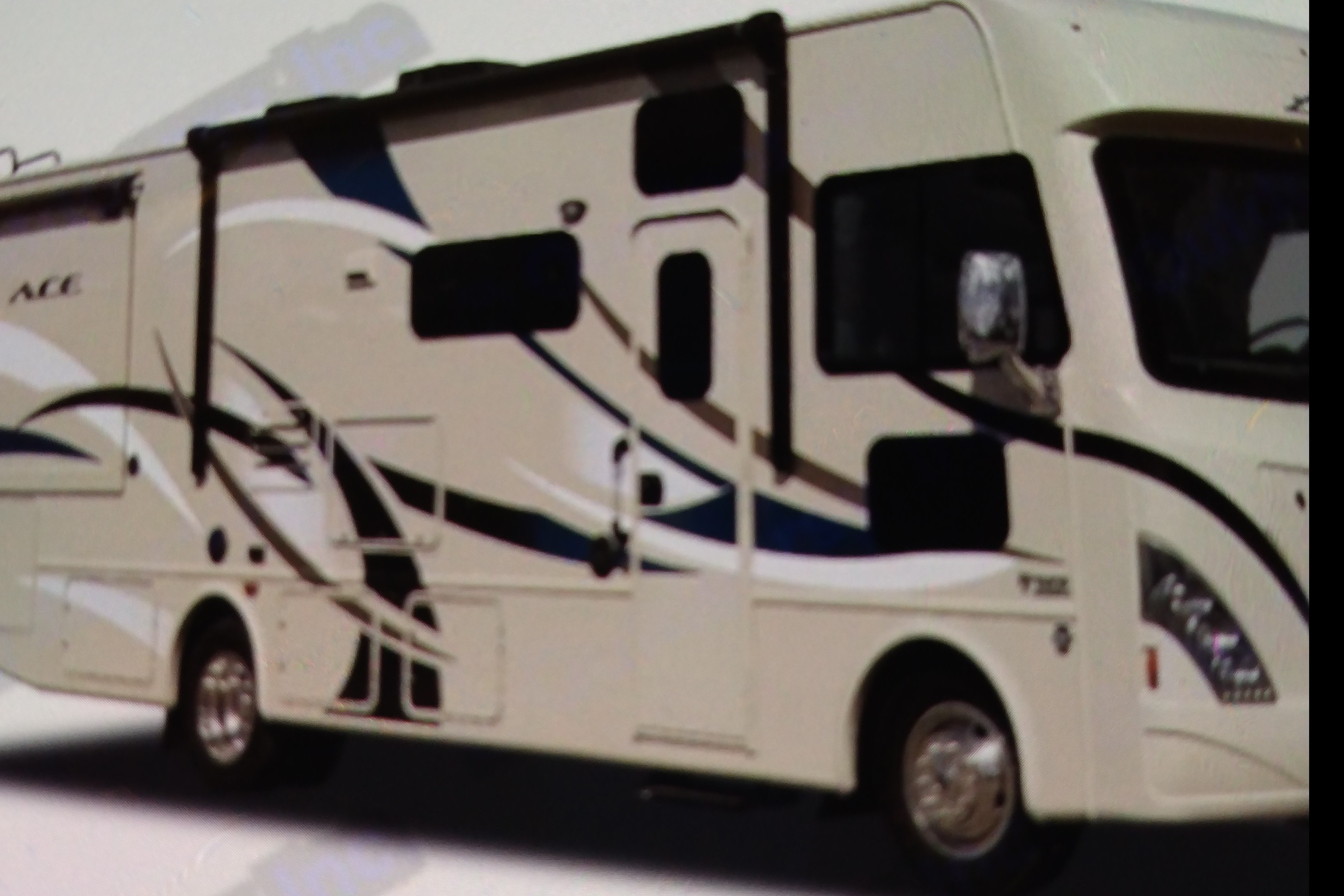 Lee's Thor ACE bunkhouse Class A