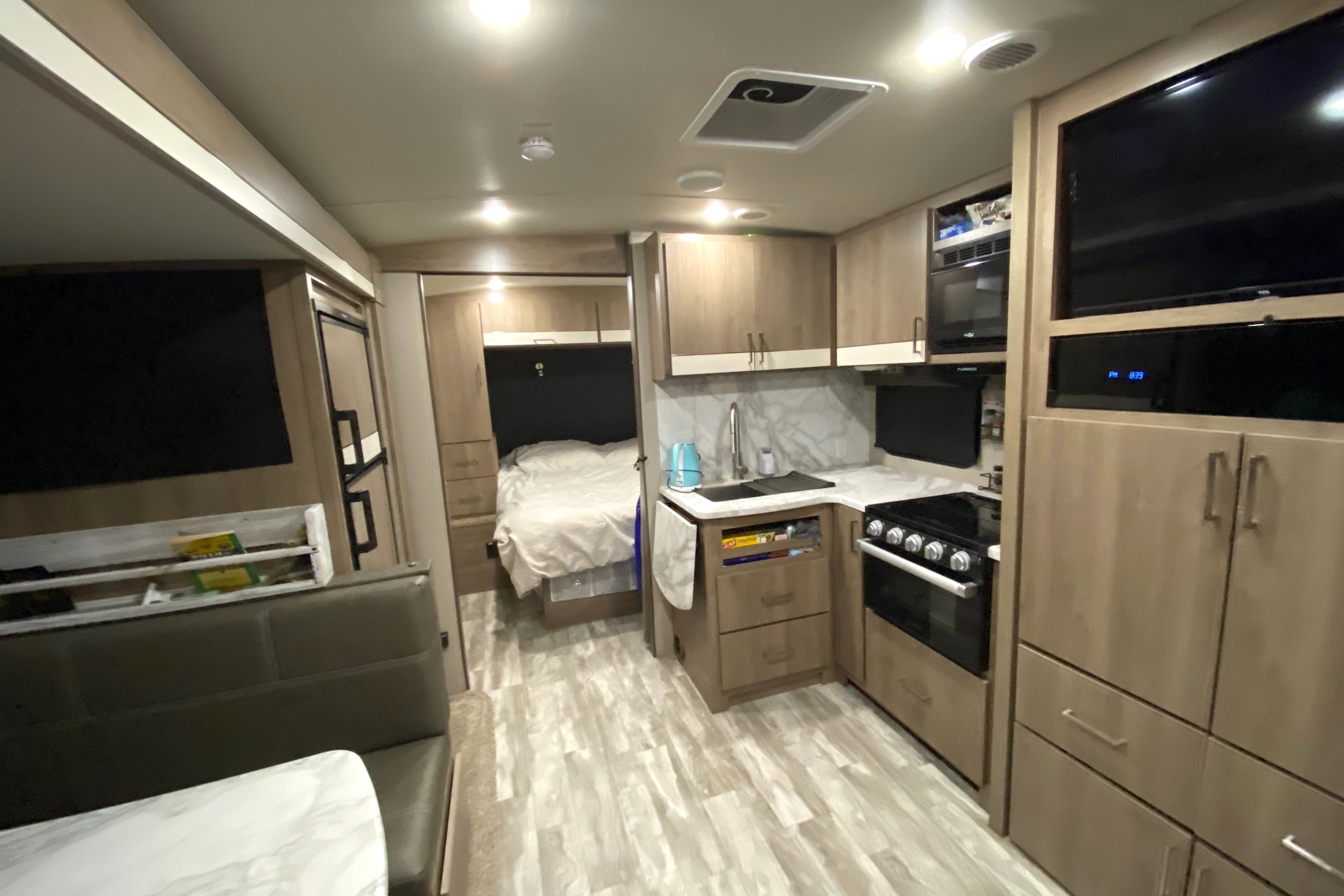 2022 Grand Design Imagine 29' Travel Trailer sleeps 4 - camping site included