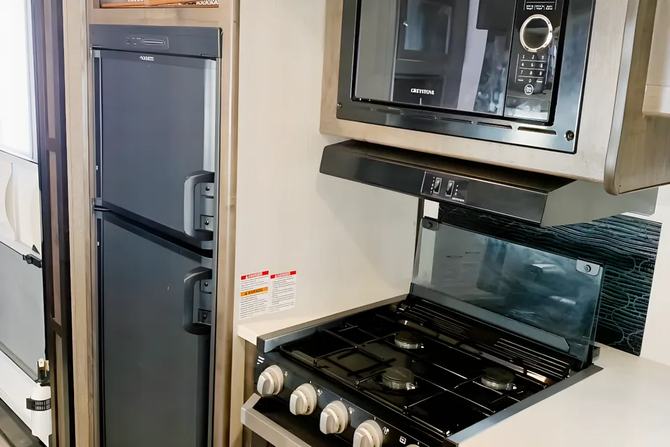Luxury Heartland Mallard M33 - Travel Trailer
