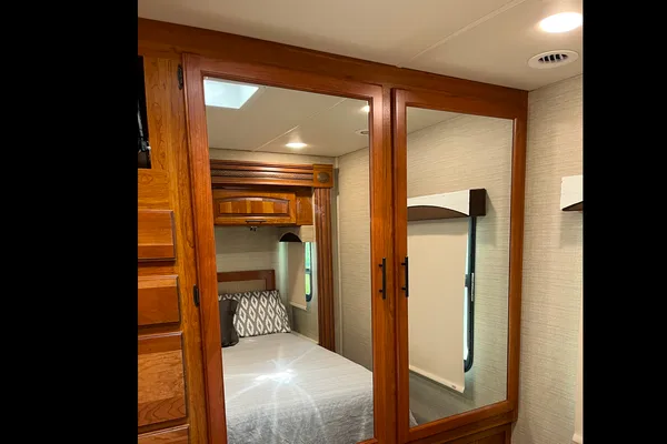 Relaxation Station Jayco Greyhawk