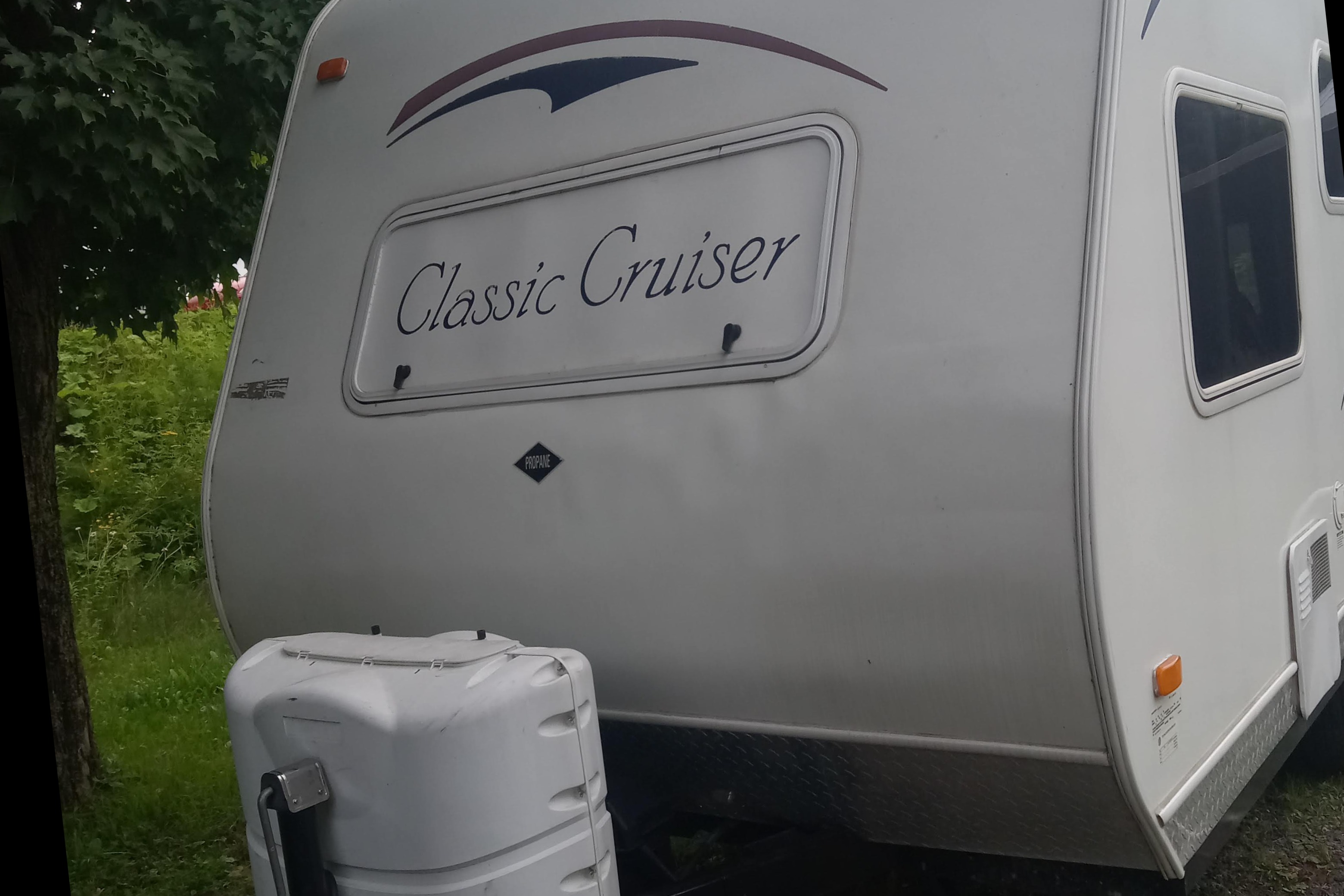 Nelligan la roulotte Classic Cruiser 18FD 2008 remise au goût du jour