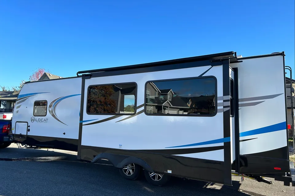 Forest River 282RKX Travel Trailer- Wildcat