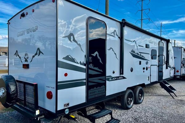 π Family RV β Sleeps 6 Comfortably | Solar + Starlink + Outdoor Kitchen πππ²