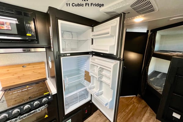 π Family RV β Sleeps 6 Comfortably | Solar + Starlink + Outdoor Kitchen πππ²