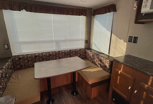 Cozy,Comfort & Budget friendly Trailer