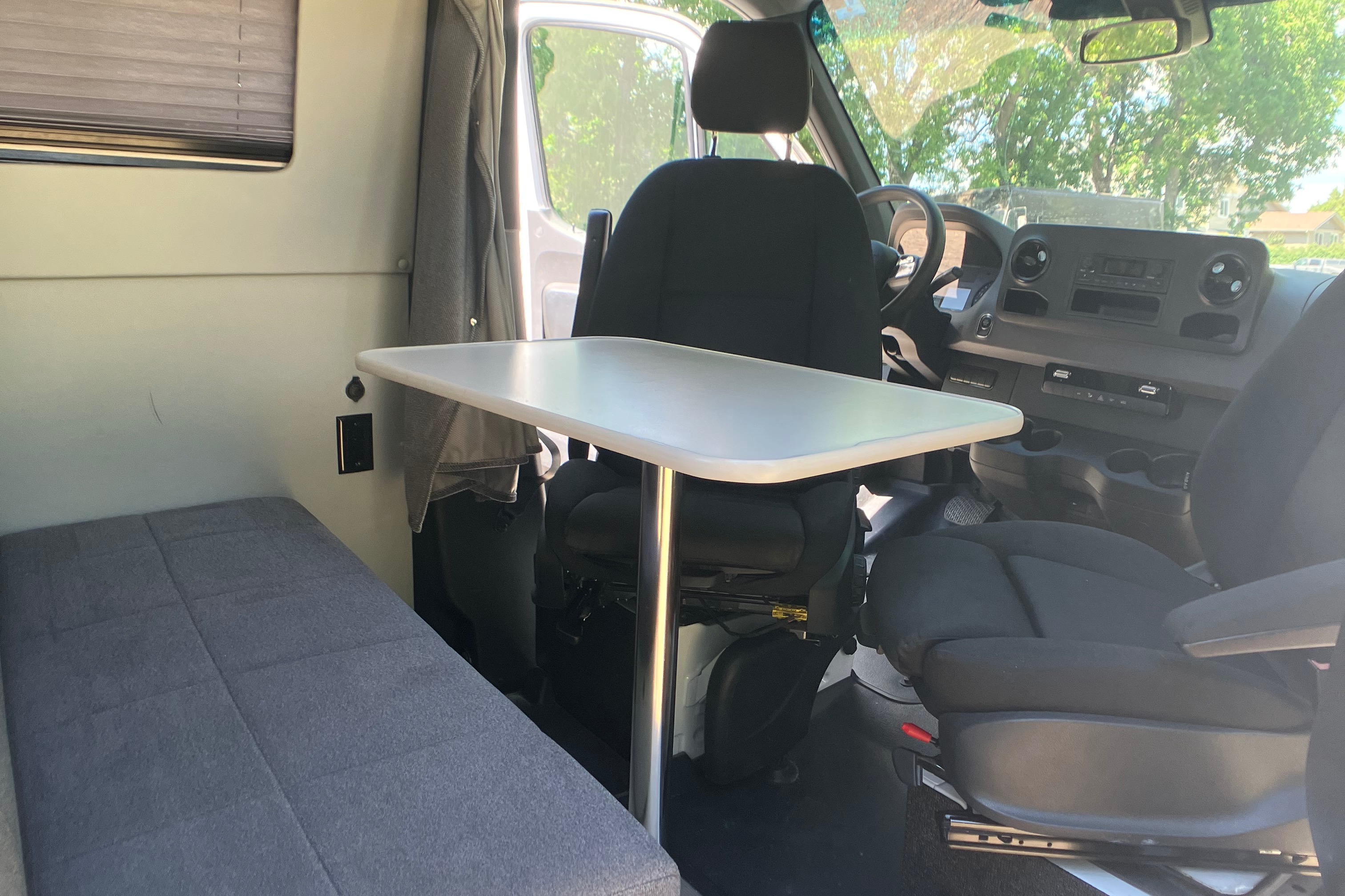 Campervan North America Treasure Chaser