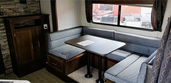 Cedrik's Grey Wolf 27RR Toy Hauler