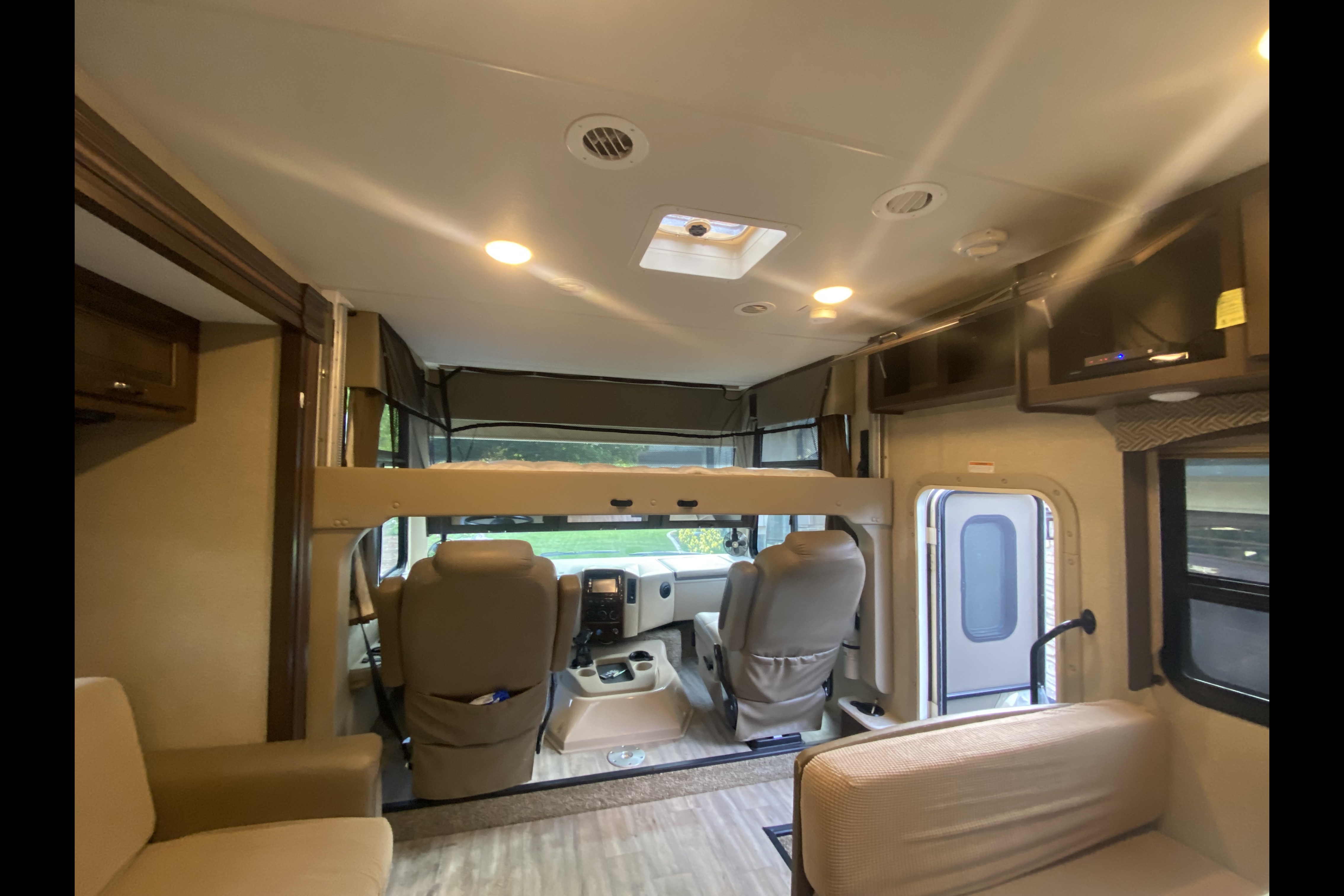 Class A Motor Coach - Pets Allowed