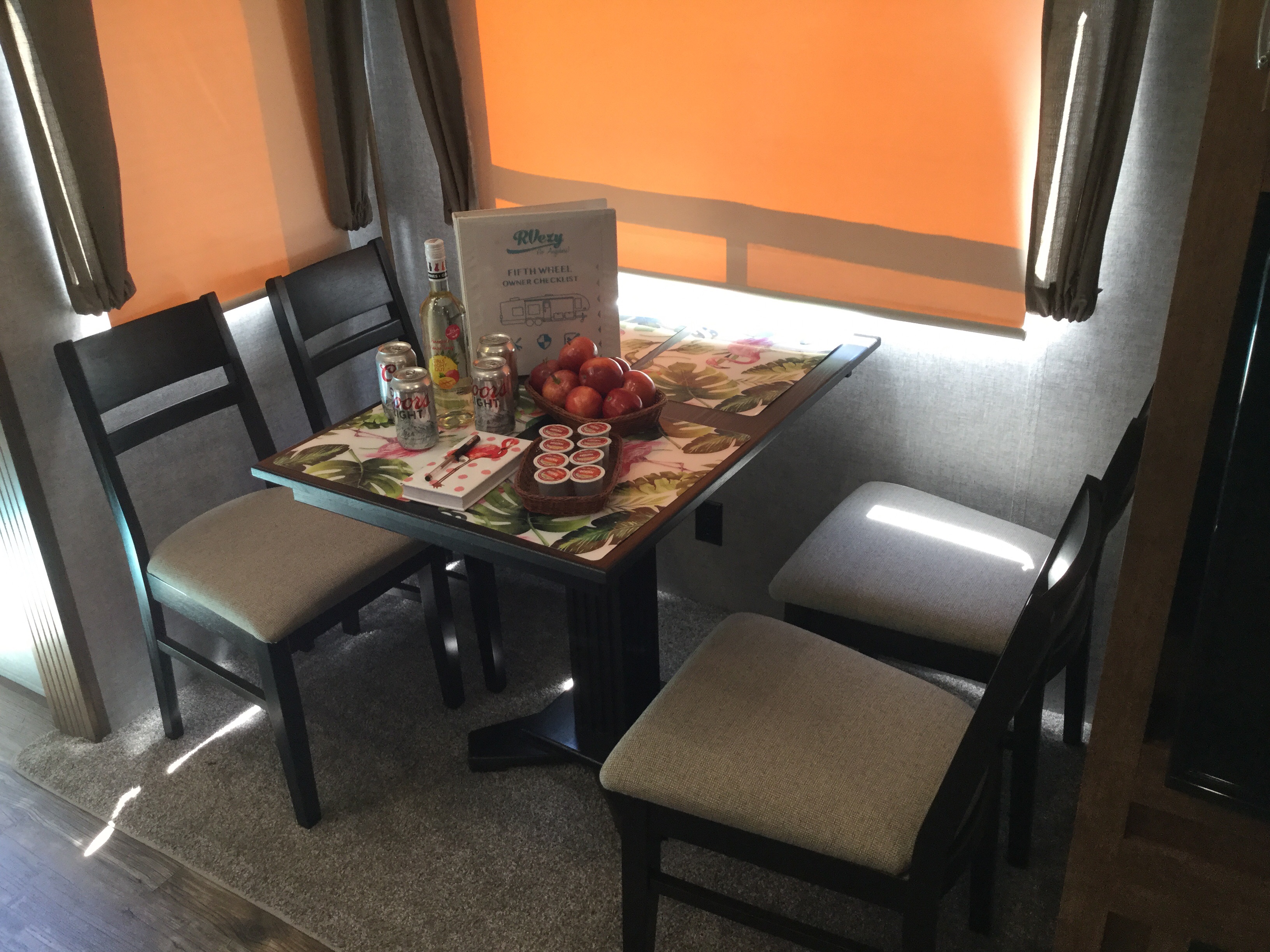 Executive Suite - Palomino - Columbus - Delivery