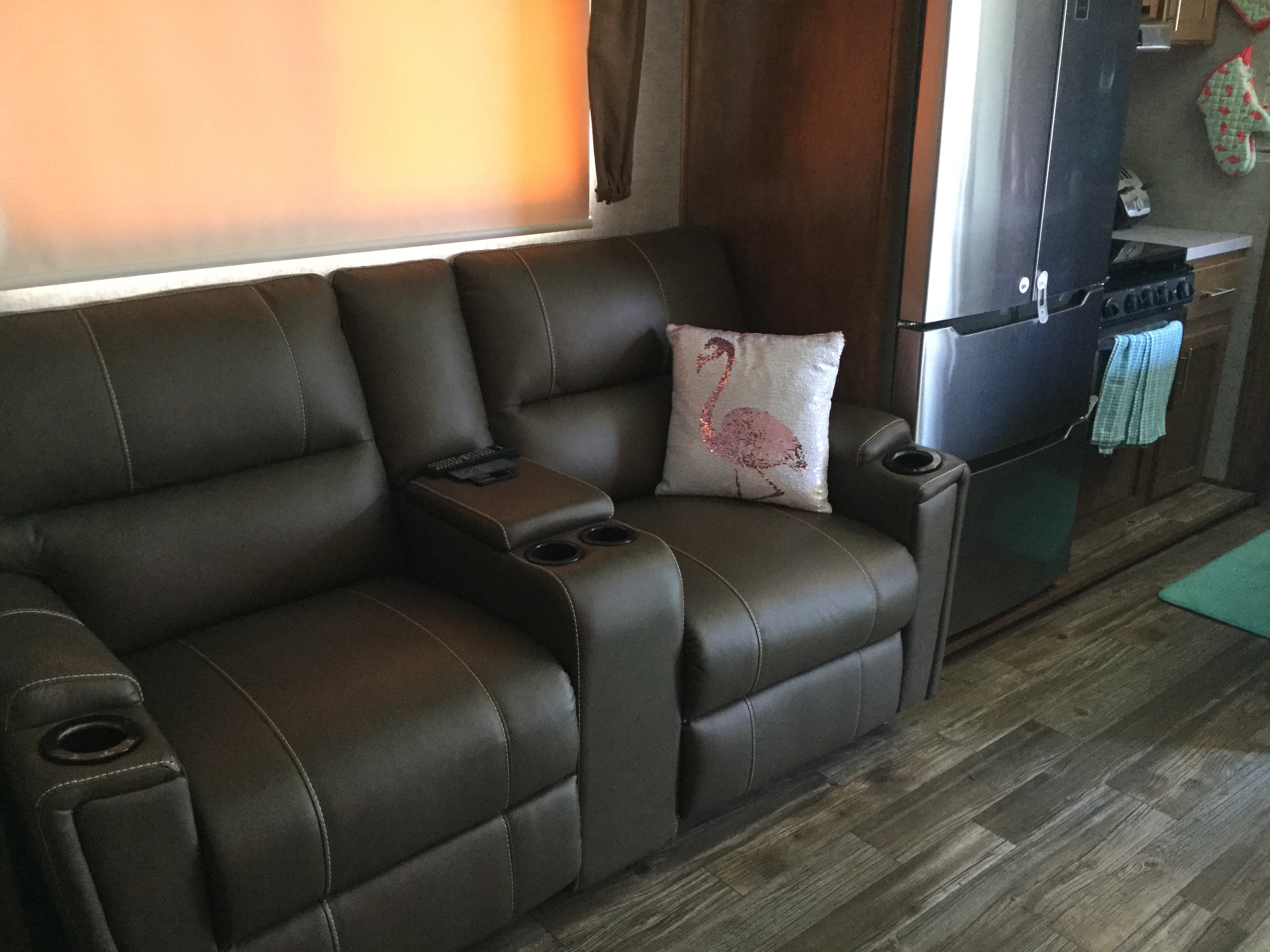 Executive Suite - Palomino - Columbus - Delivery