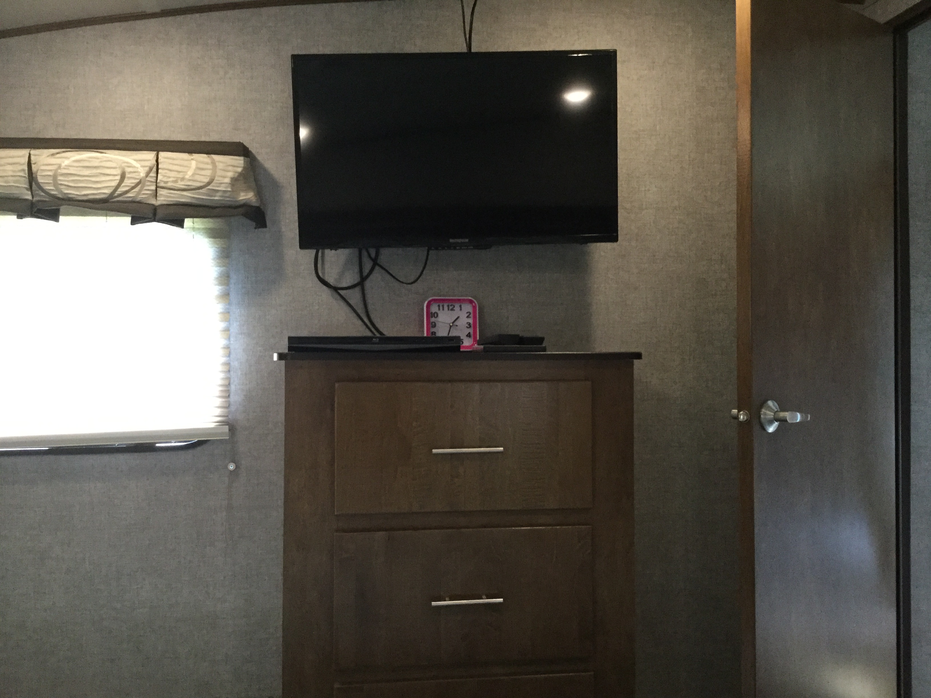 Executive Suite - Palomino - Columbus - Delivery