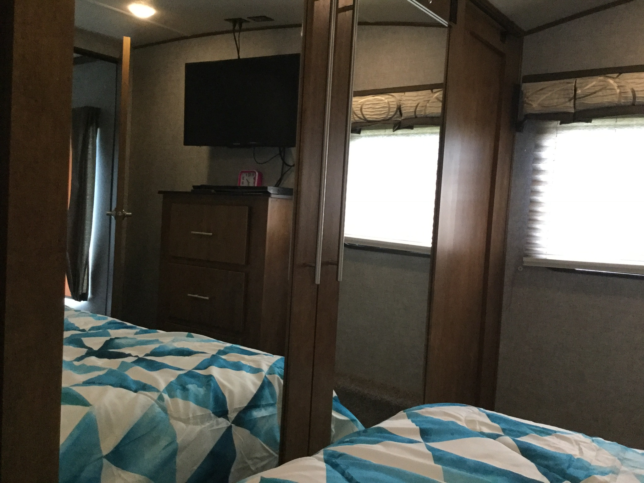 Executive Suite - Palomino - Columbus - Delivery