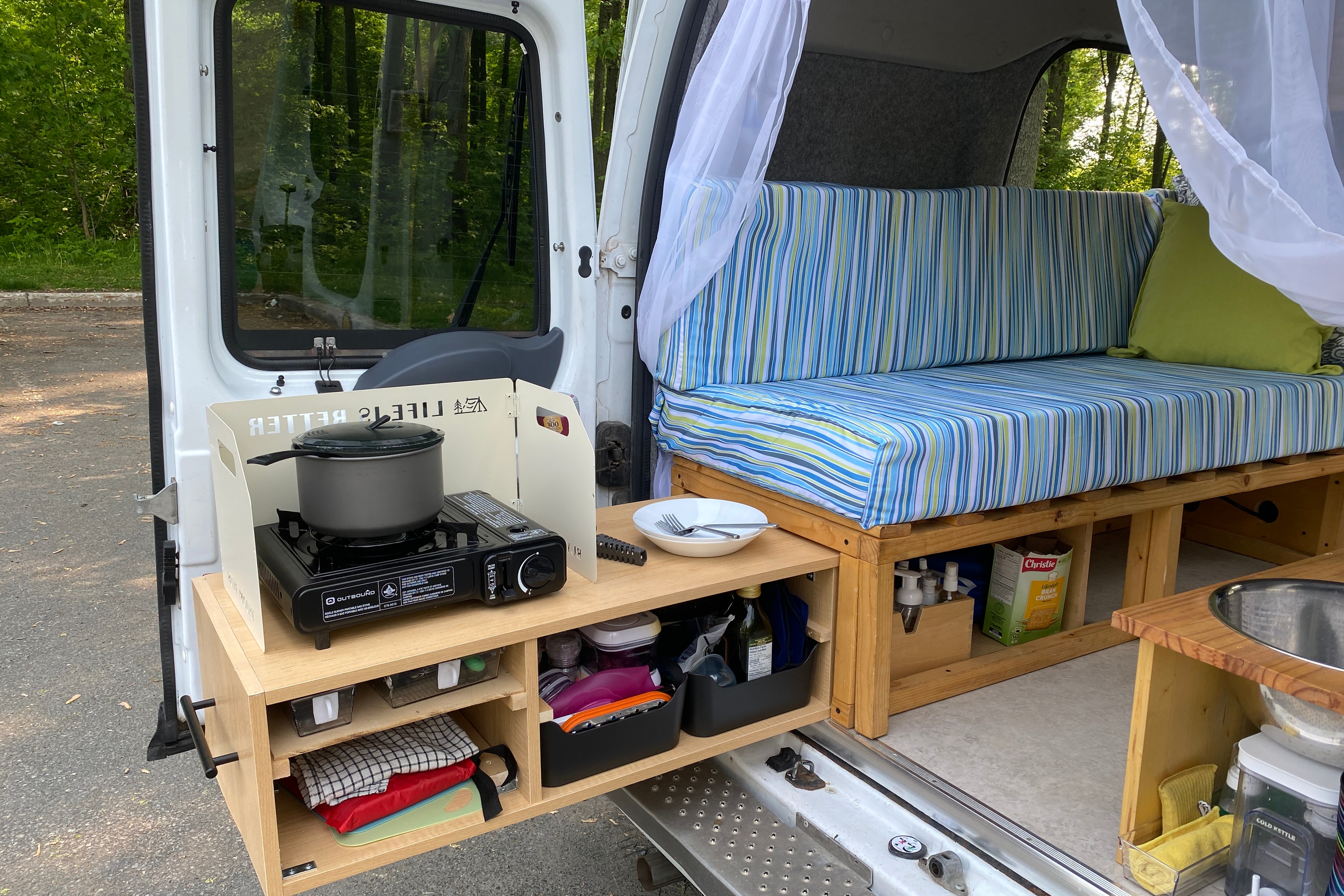 Lily-The-Van Ford Transit Connect Campervan