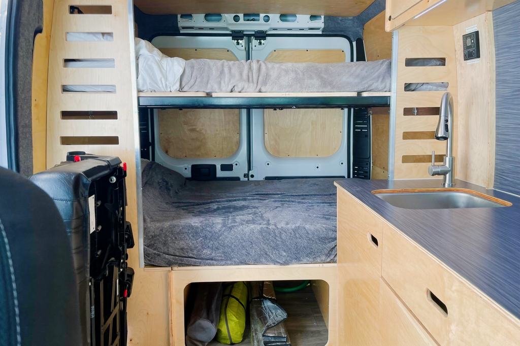 Vanny DeVito RAM ProMaster 2022