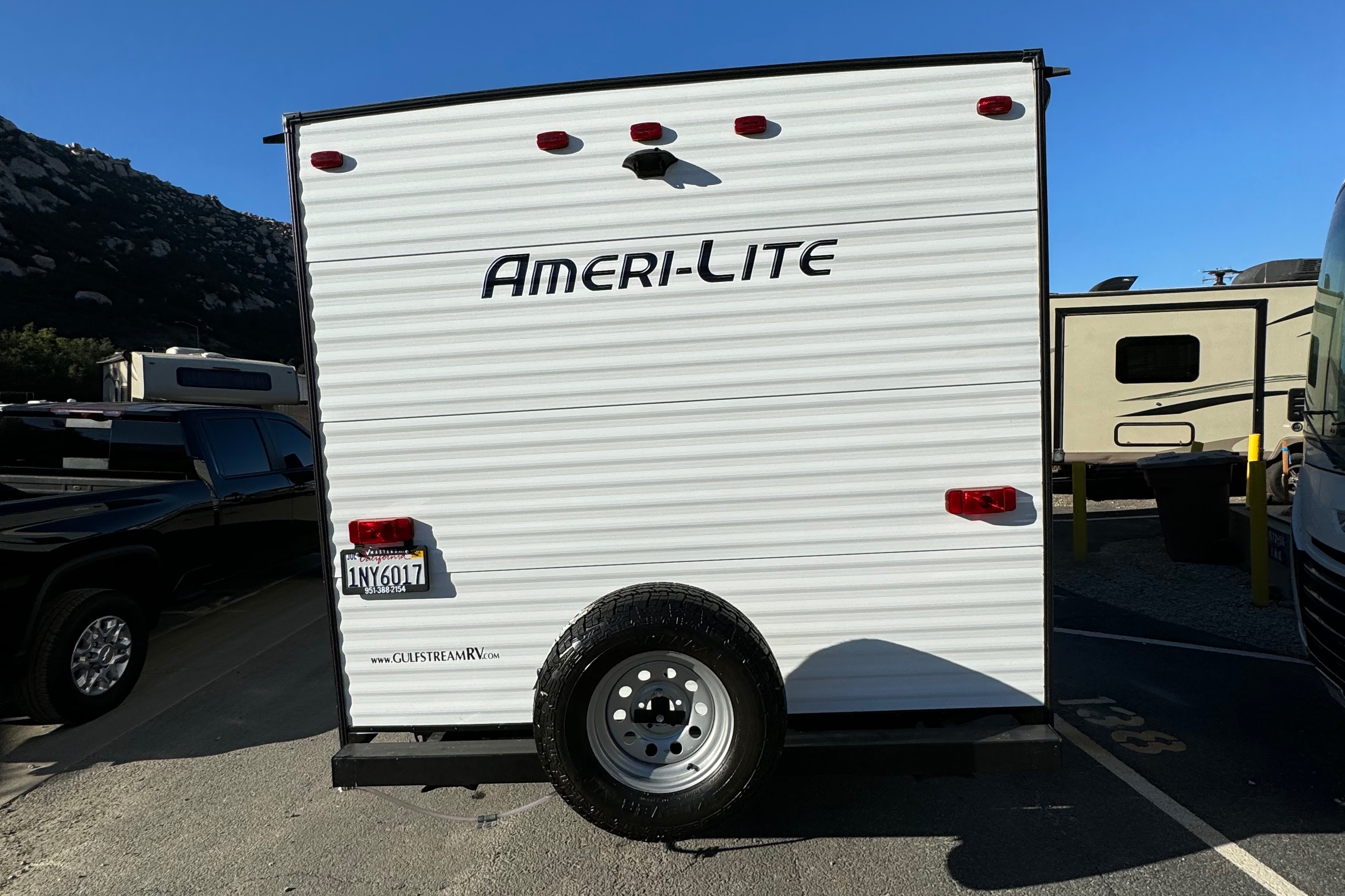 2022 travel trailer 