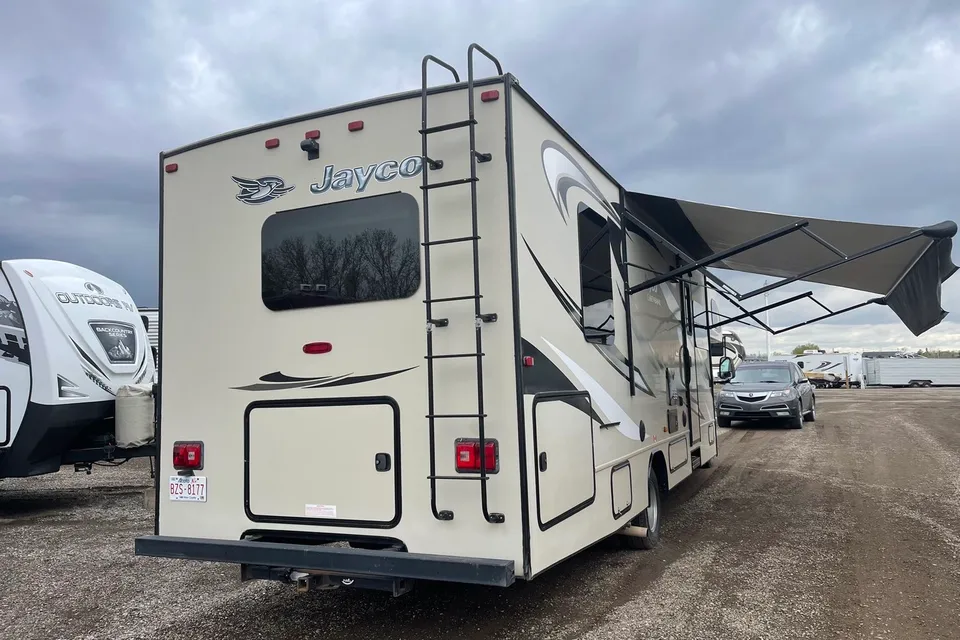 Finny's Jayco Greyhawk Class C