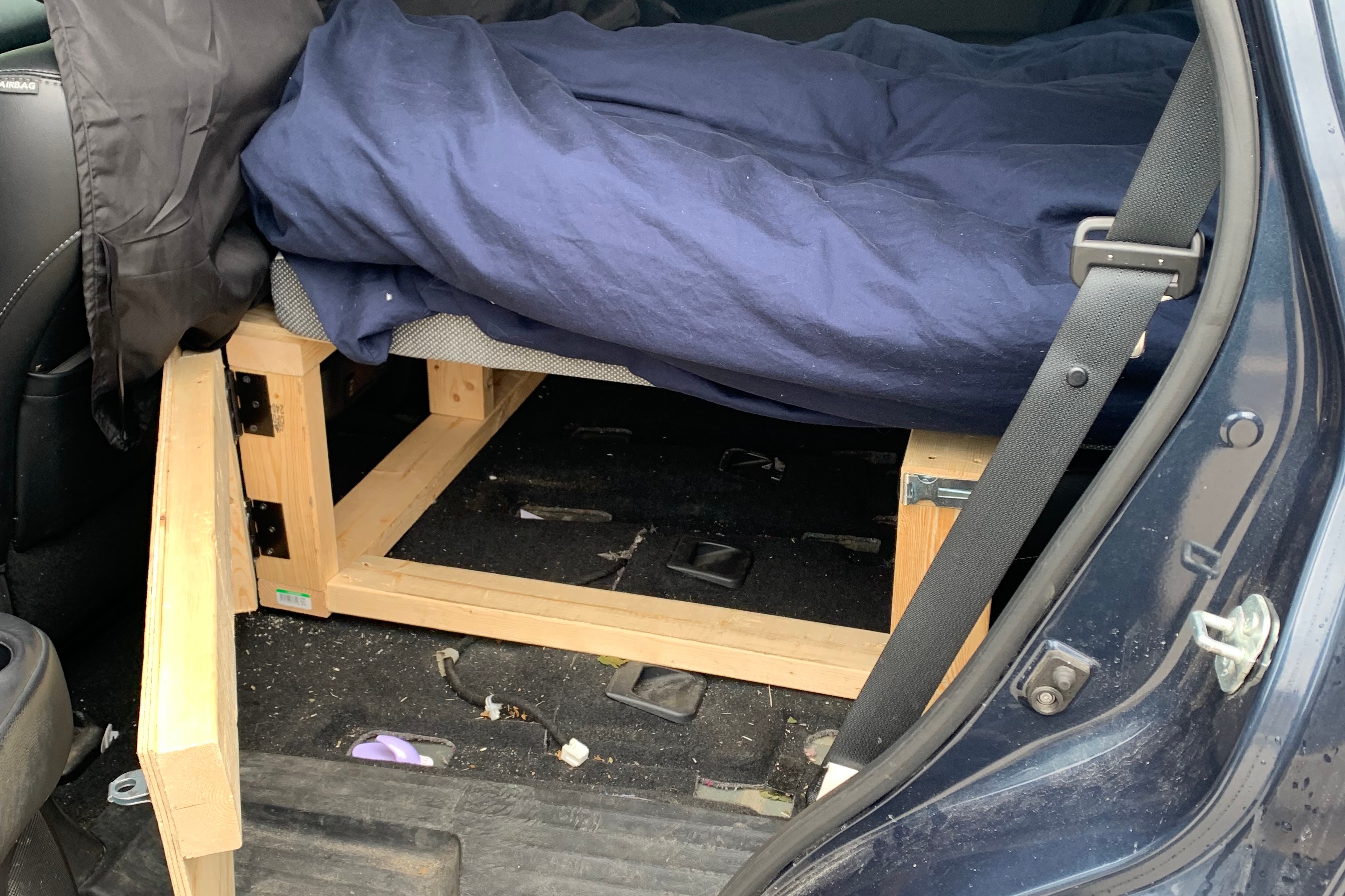 Paul's Rustic Nissan Pathfinder (Bare Minimum) 