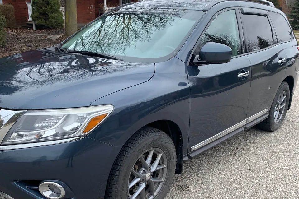 Paul's Rustic Nissan Pathfinder (Bare Minimum) 