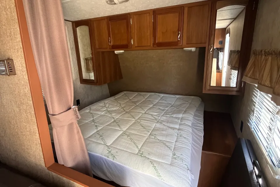 Josh's Prime Time Avenger Travel Trailer