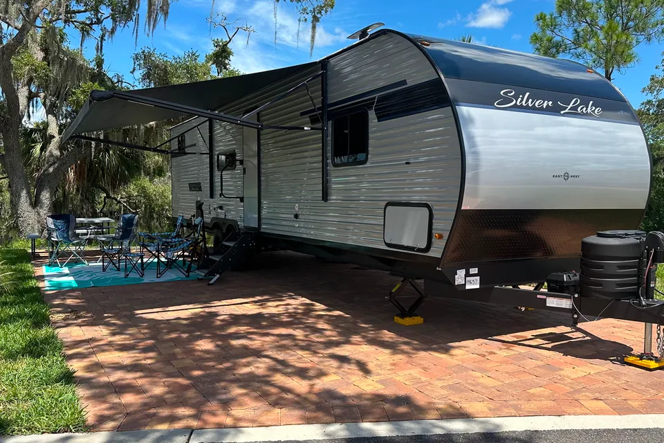 2025 Silver Lake 3250QB -King Master + 2ND Bedroom