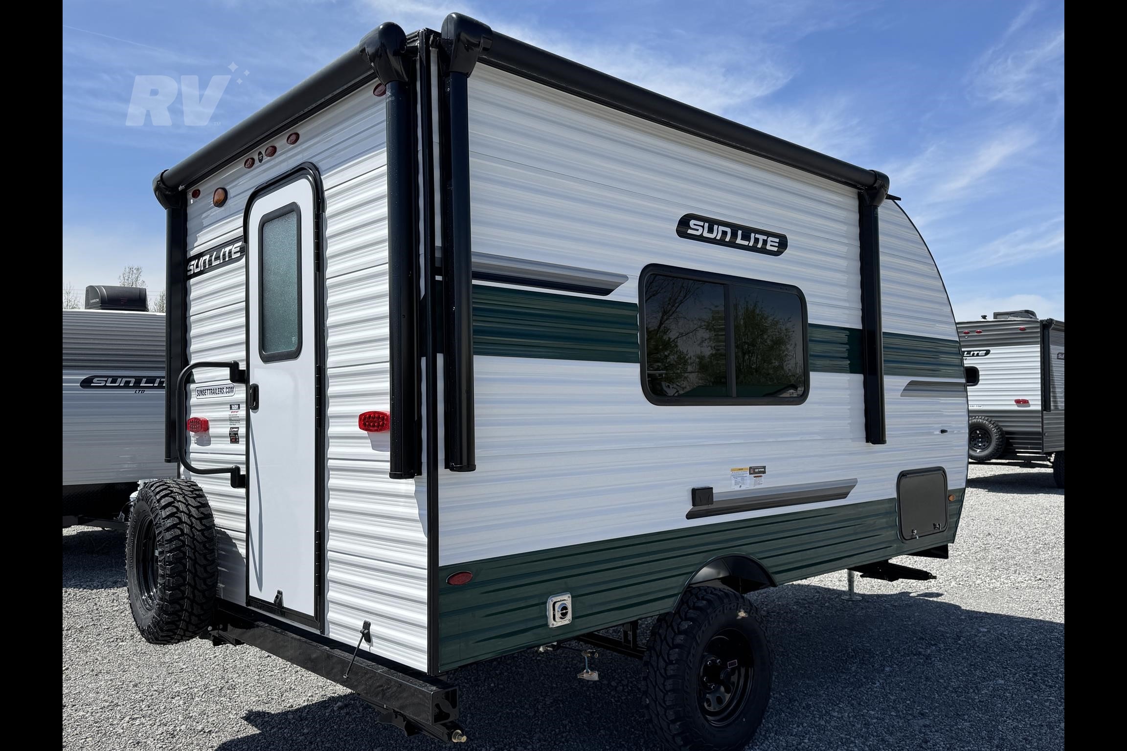 Adventure Ready 2025 16 Foot Camper