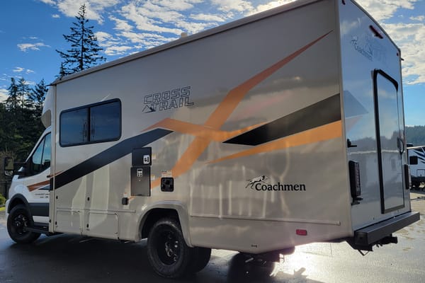 GM's Coachmen Cross trail 21XG Class C
