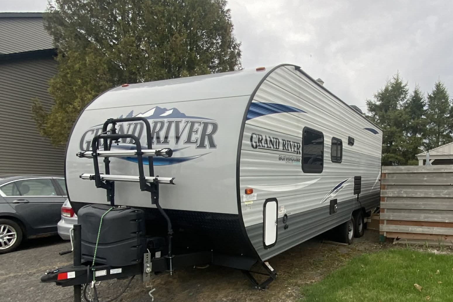 isabelle Grand River Bunkhouse ultra lite Roulotte