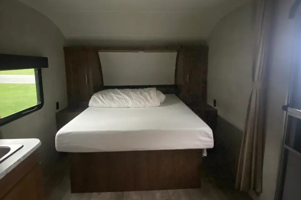 isabelle Grand River Bunkhouse ultra lite Roulotte