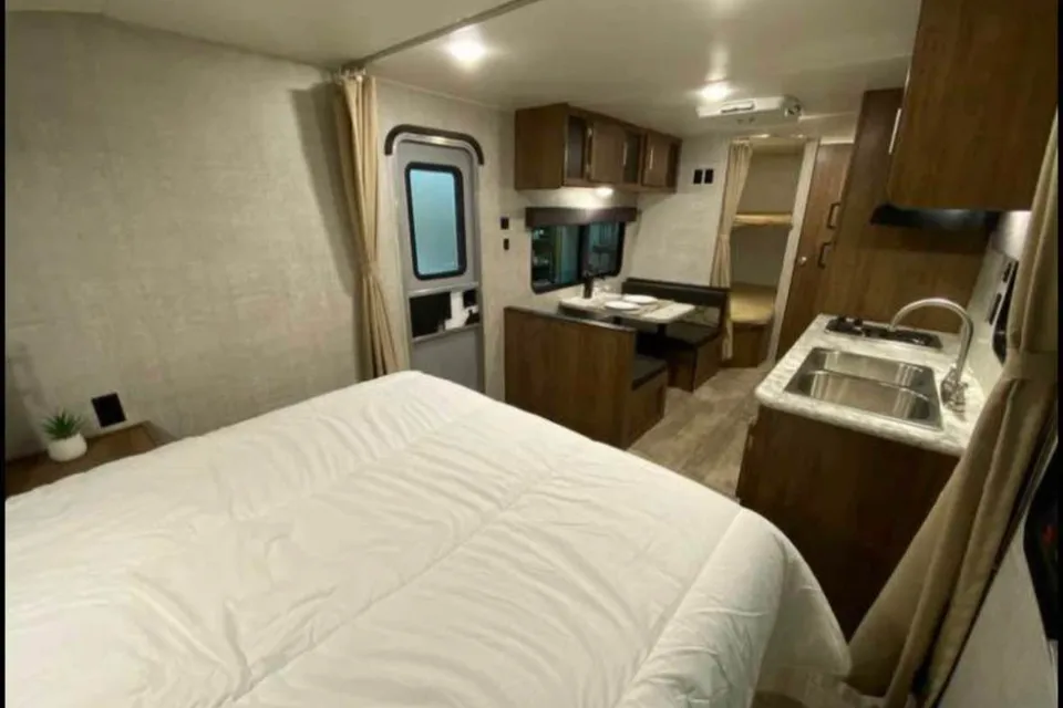 isabelle Grand River Bunkhouse ultra lite Roulotte