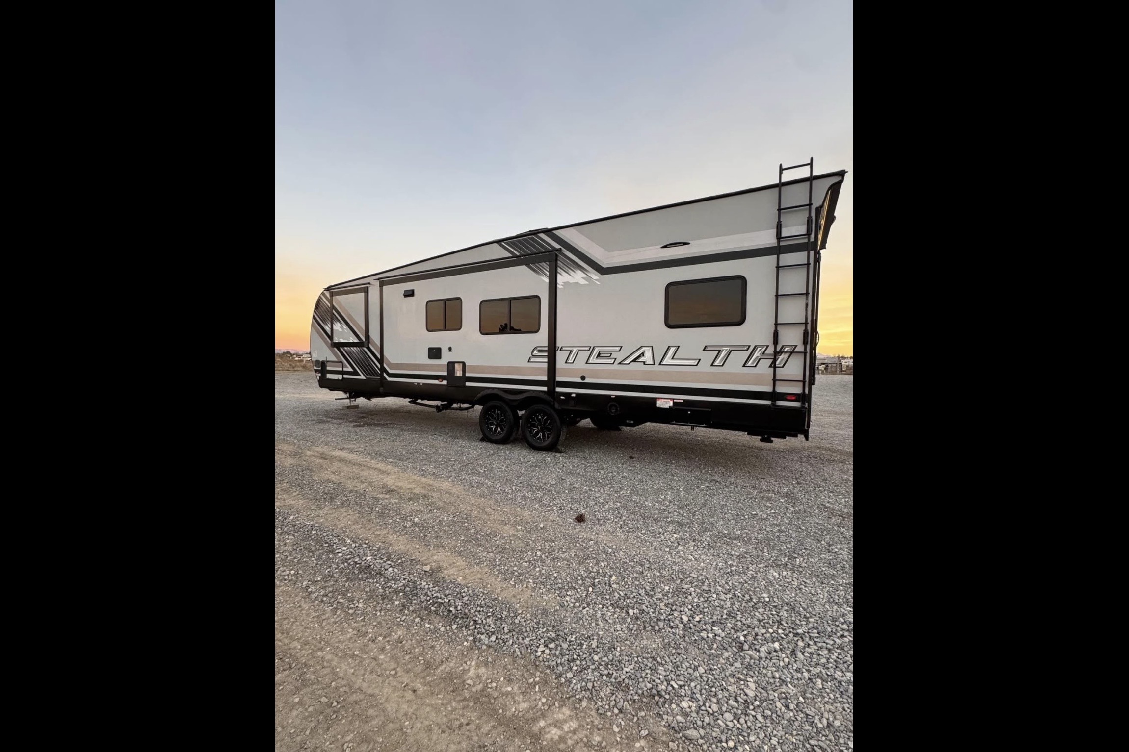 Mitchell's Forest River Ks3016g Toy Hauler