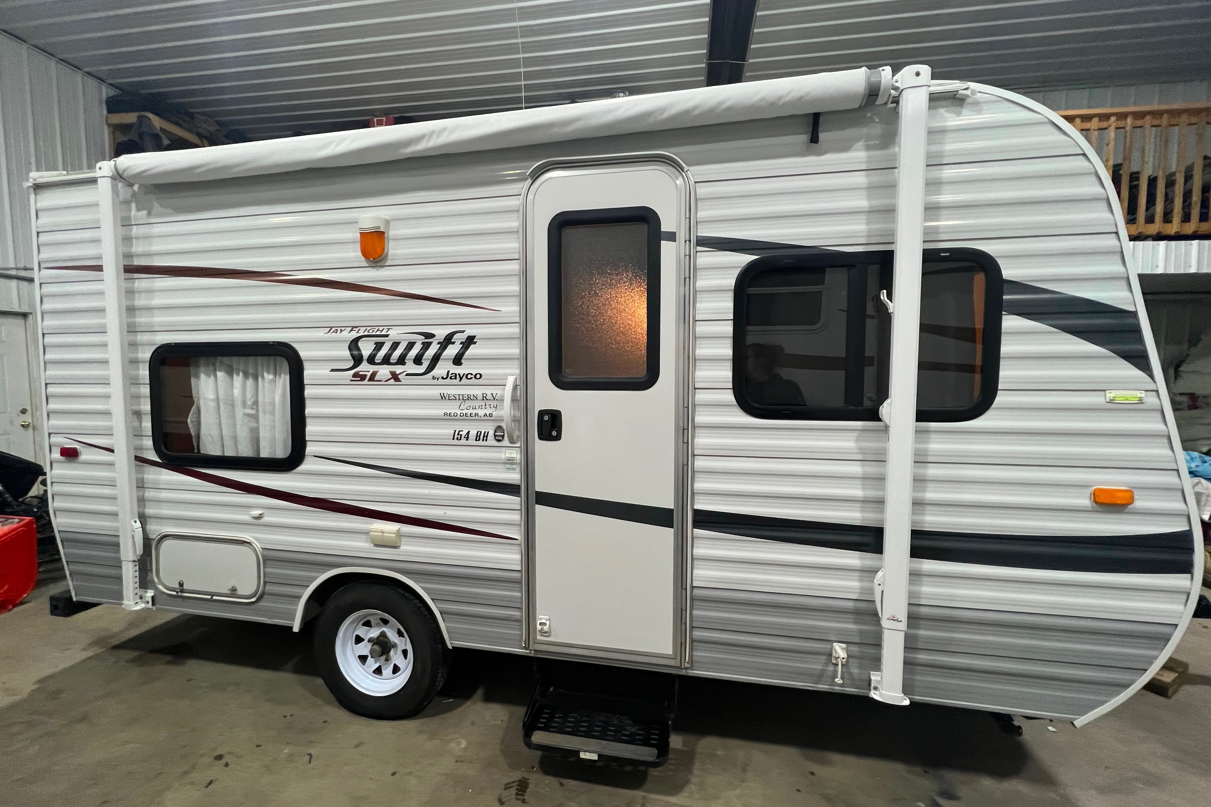 06 - 2012 - JAYCO - BUNKS - 2480lbs - SLEEPS 4