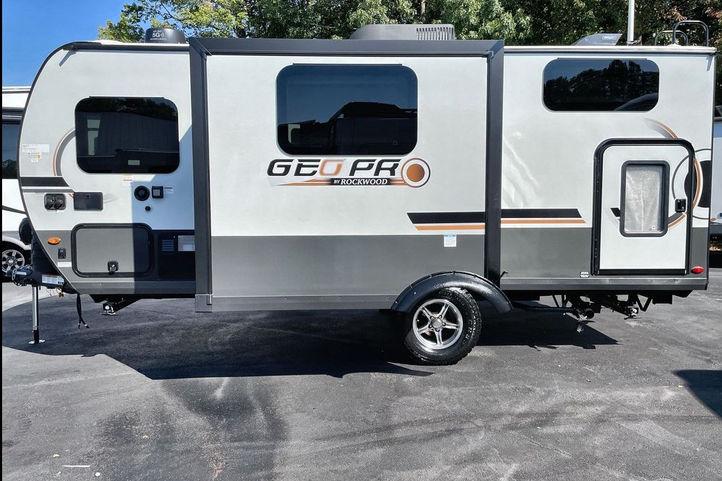 2024 Geo Pro 20BHS 21ft | Family Bunkhouse | Sleeps 6 | Lightweight | Hitch Included | Irvine