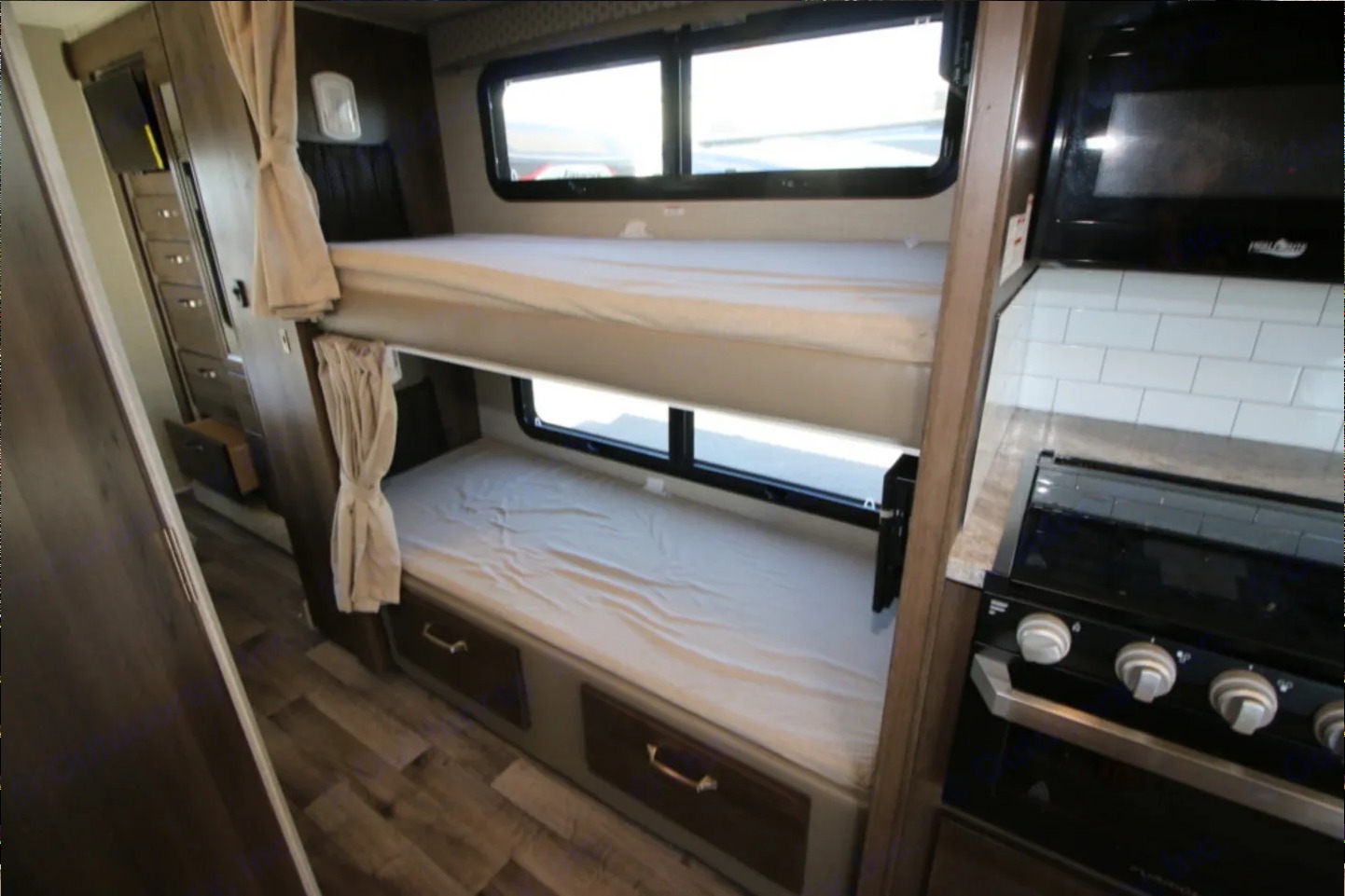 Jayco Greyhawk Class C