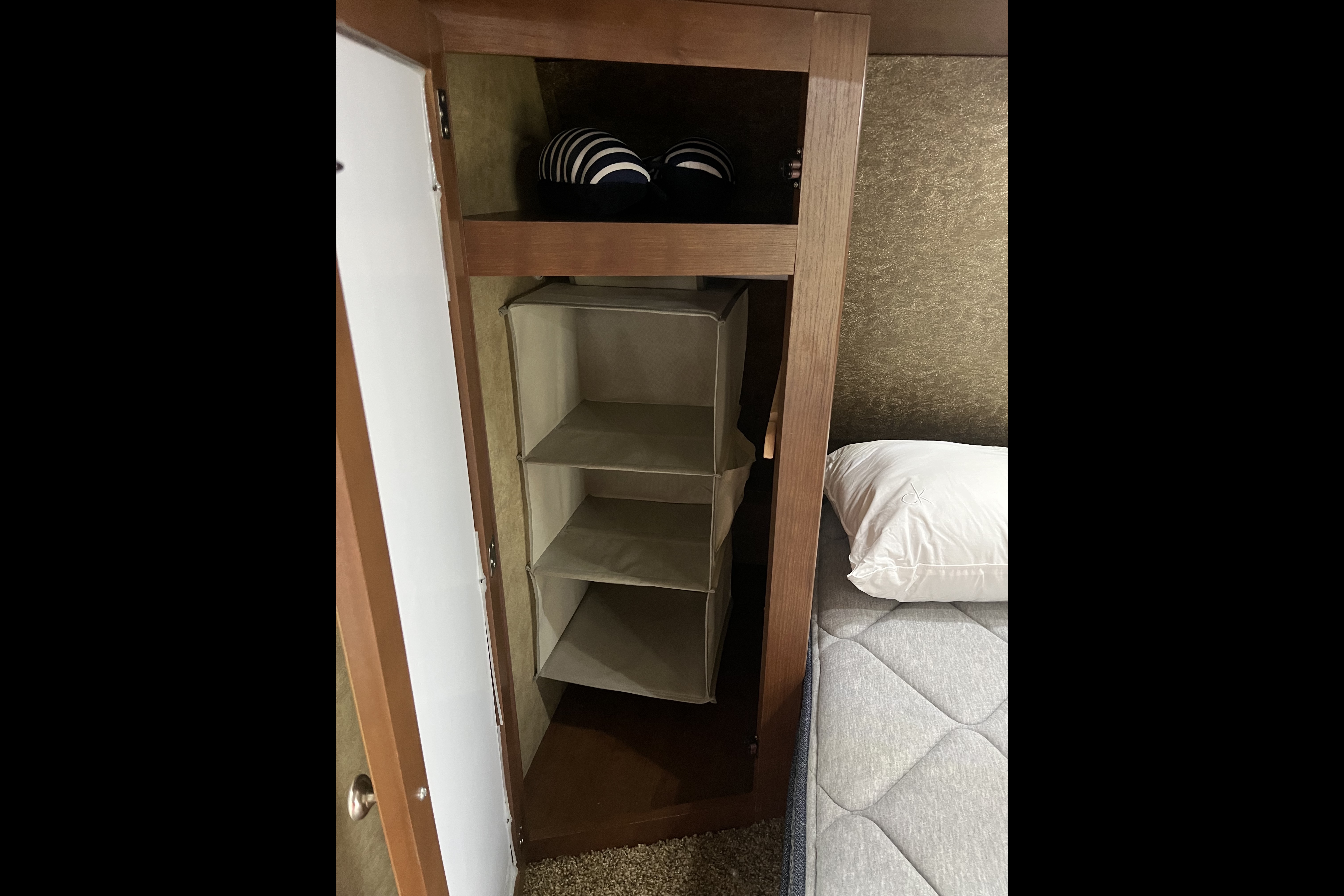 Steve's Dutchmen Kodiak 299BHSL Travel Trailer