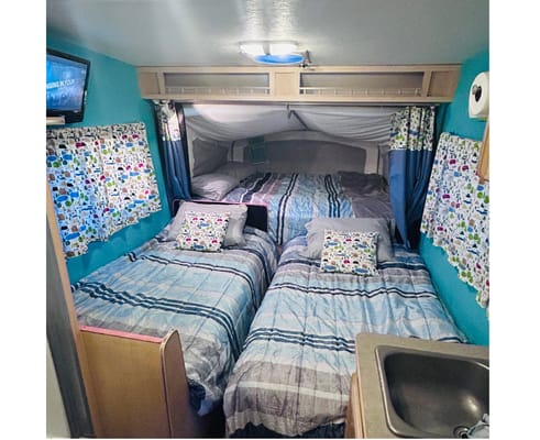 Retro Vintage Hybrid Trailer + Extras Delivery Only