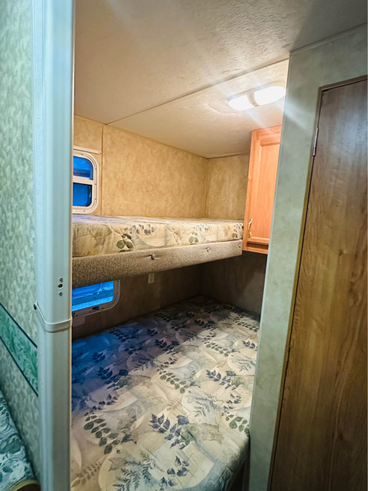 eric's Jayco jay flight Travel Trailer