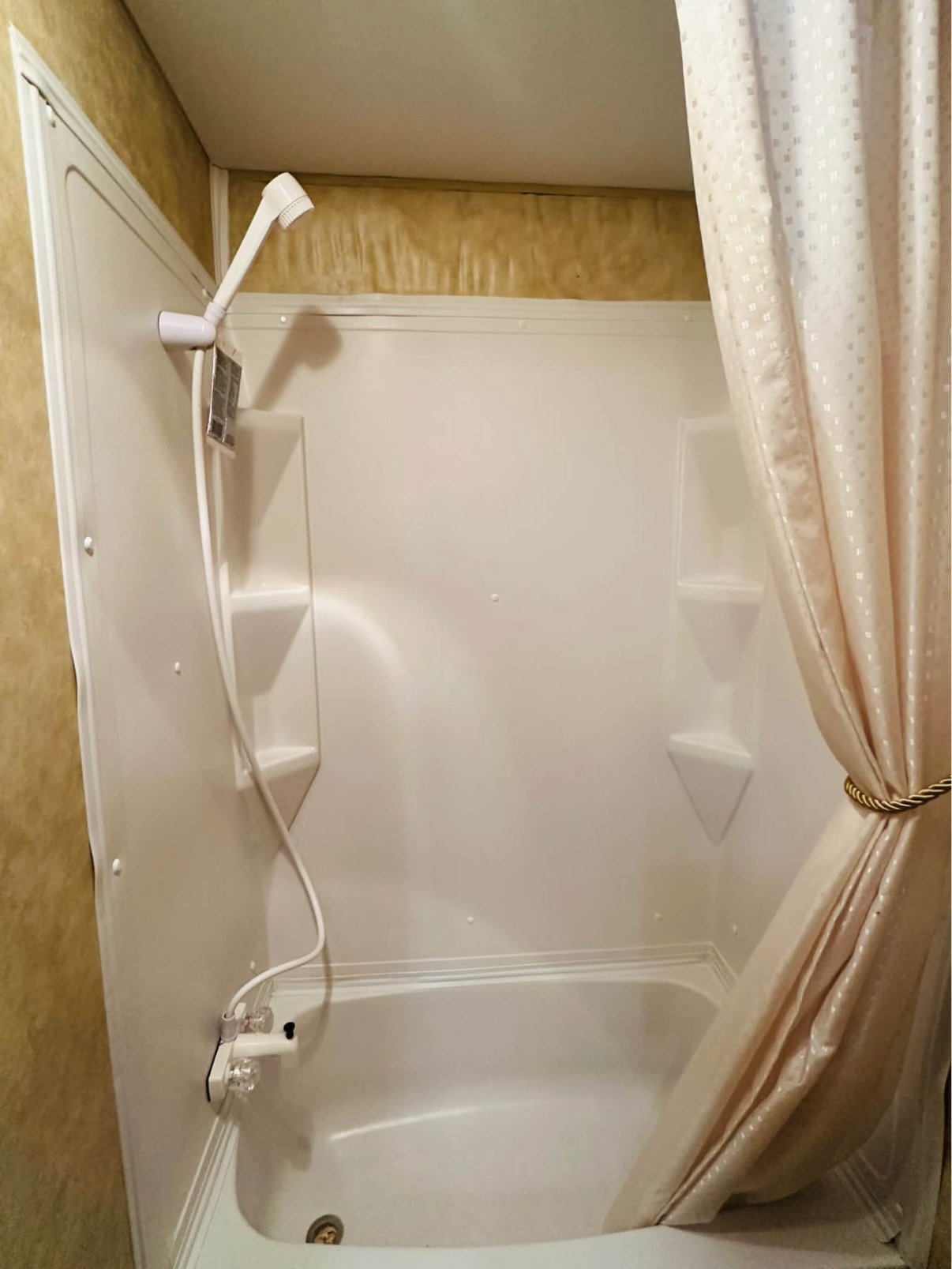 eric's Jayco jay flight Travel Trailer