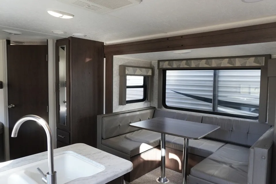 Daniel's Keystone Wildwood 243BHXL Travel Trailer