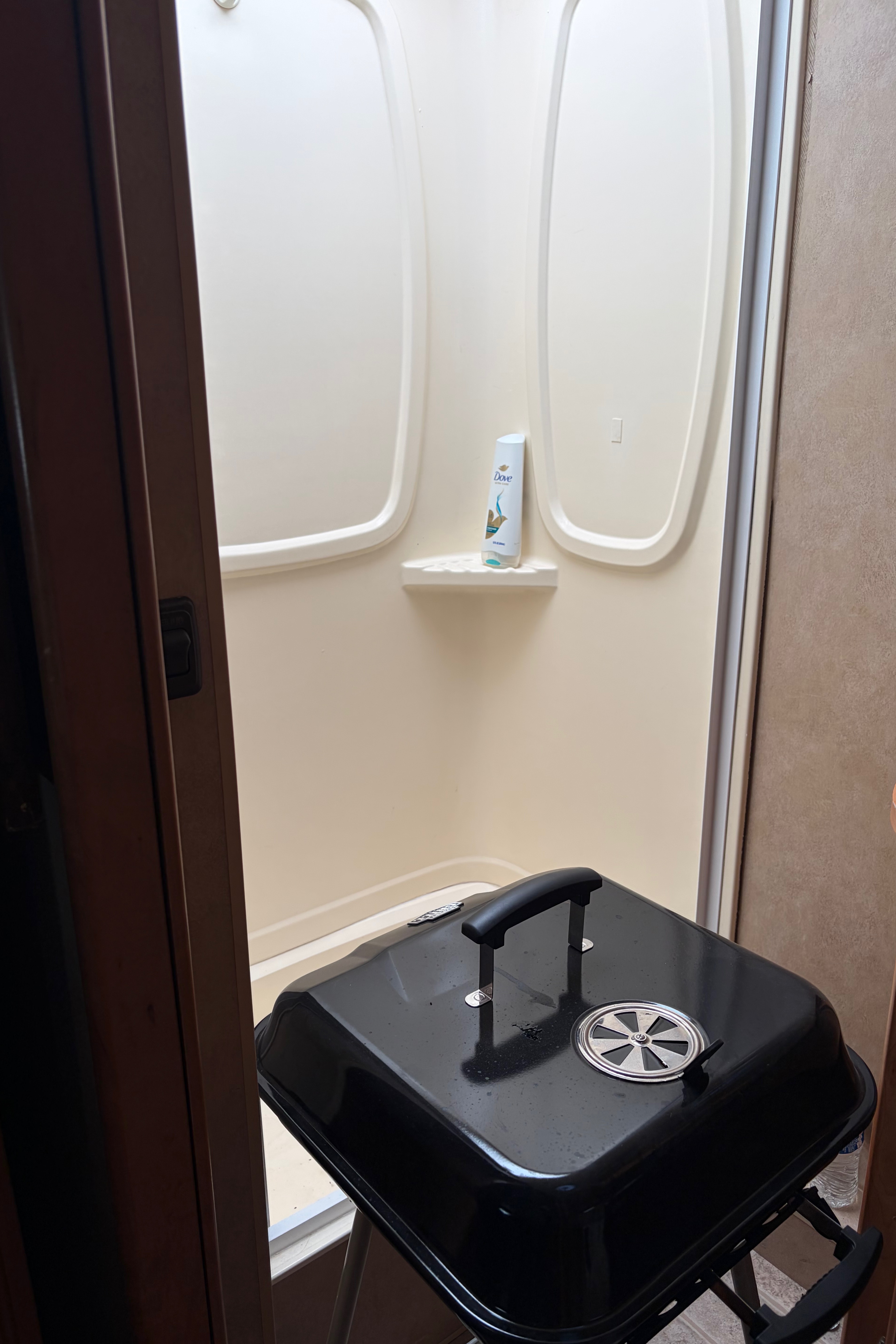 Resting Camp Face class c rv