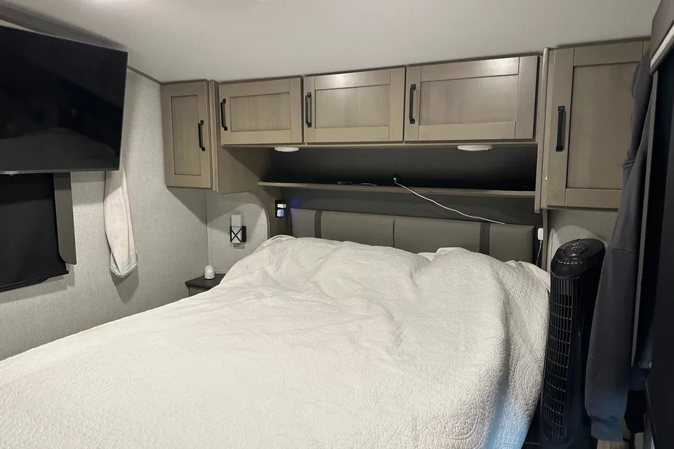 Grand Design 324MBS Fifth Wheel 38 Feet