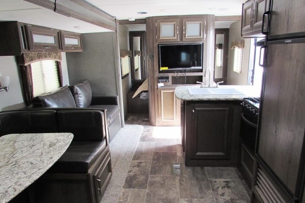 Passport Ultra Light | Driftwood Vacation
