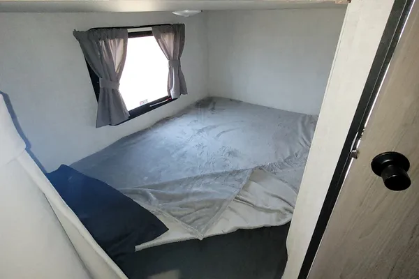 2022 Grand River 26BH Travel Trailer