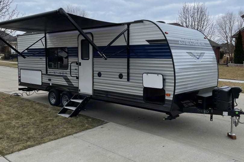 Jesse's Prime Time Avenger Travel Trailer