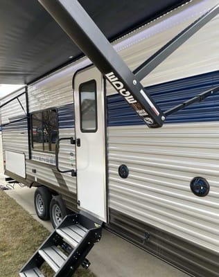 Jesse's Prime Time Avenger Travel Trailer