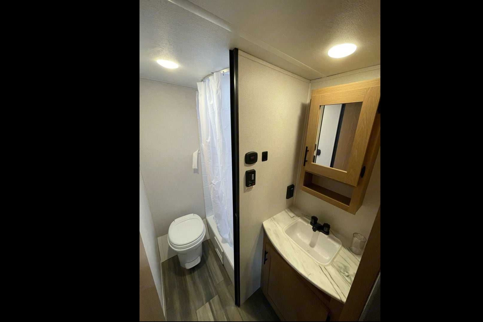 Jesse's Prime Time Avenger Travel Trailer